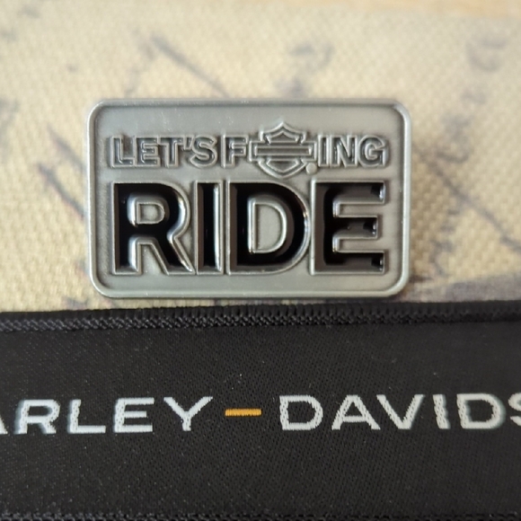 Harley-Davidson  Keychain Set - Picture 2 of 7